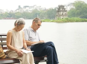 Bruce Weigl: Phục sinh lòng mình bằng tình yêu Hà Nội